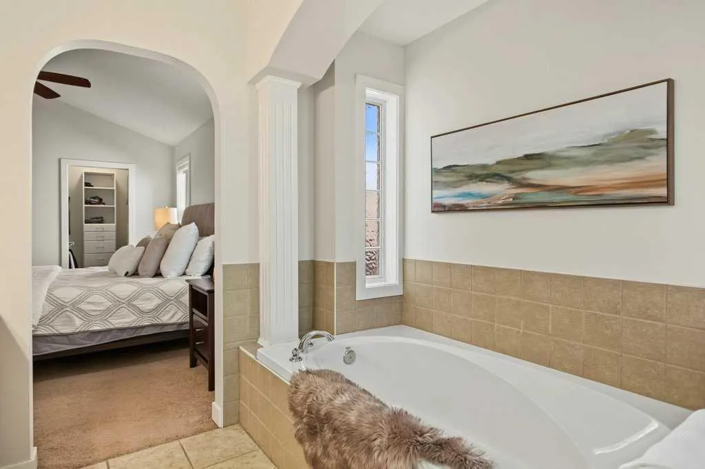 162 Brightonstone Landing SE
