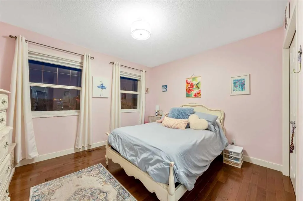 220 West Creek Landing