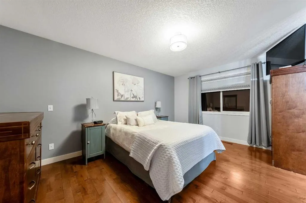220 West Creek Landing