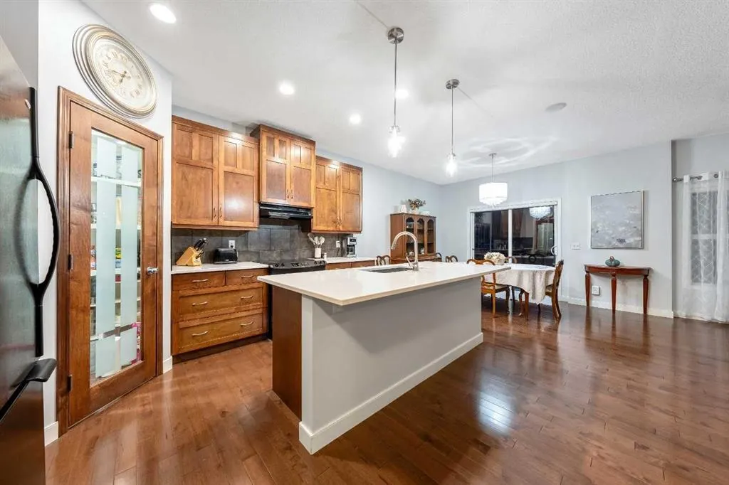 220 West Creek Landing