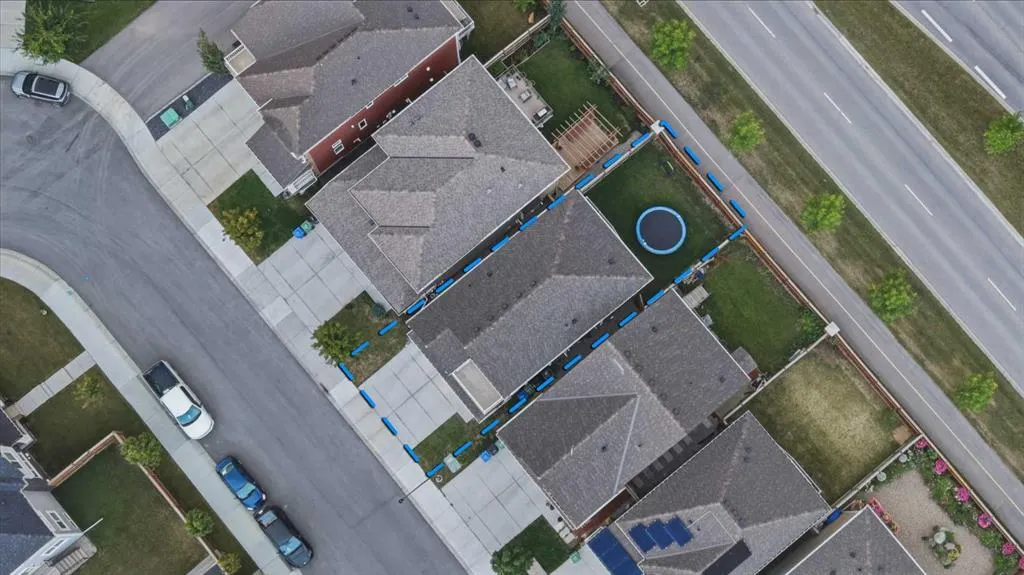 102 Yorkville Green SW