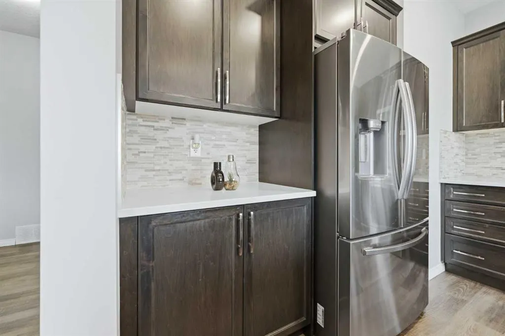 102 Yorkville Green SW