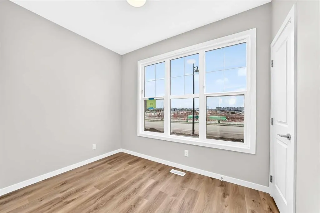28 Mercado Road SE
