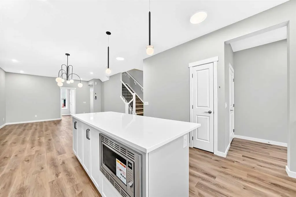 28 Mercado Road SE