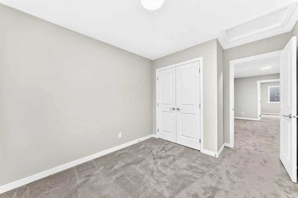 28 Mercado Road SE