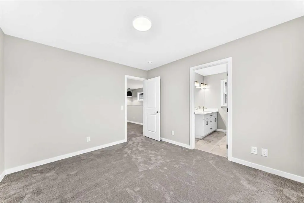 28 Mercado Road SE
