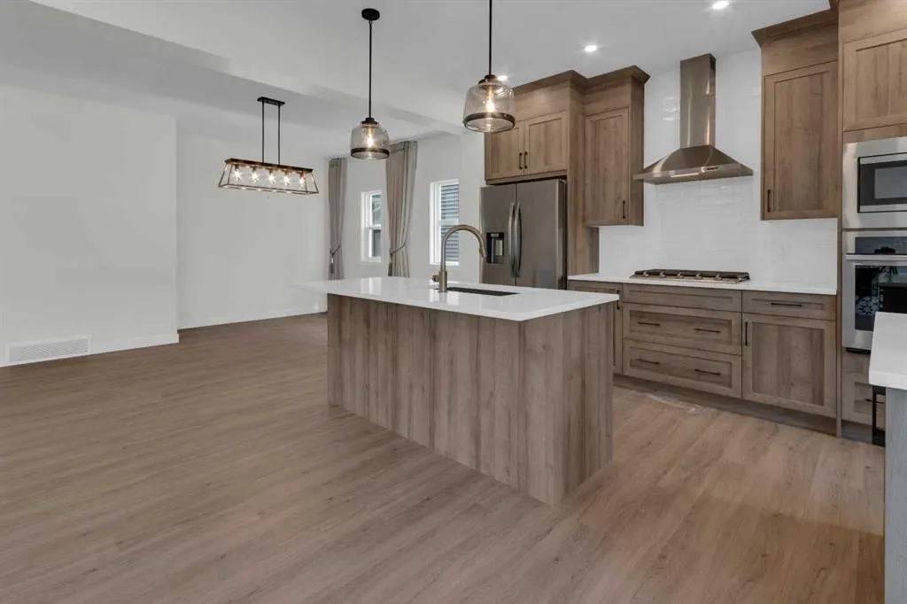 541 Baywater Manor SW