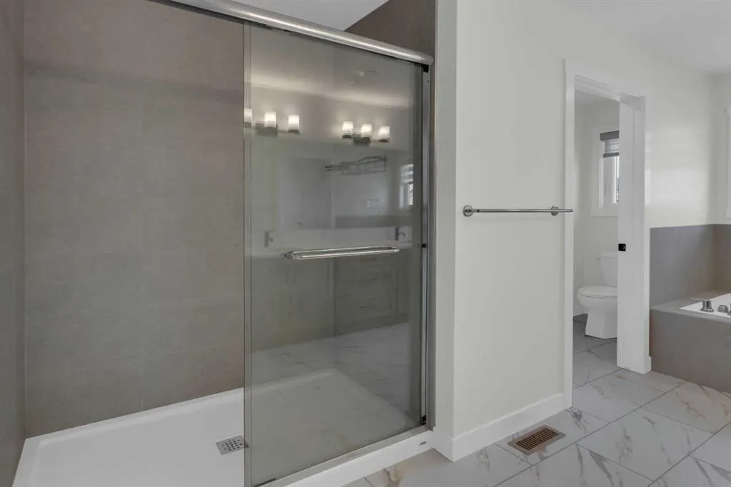 541 Baywater Manor SW