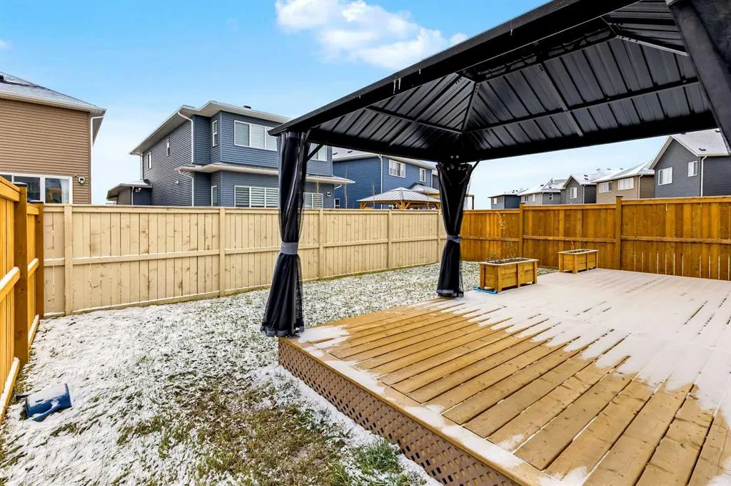 541 Baywater Manor SW