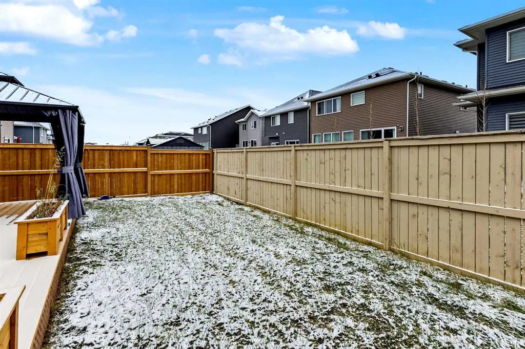 541 Baywater Manor SW