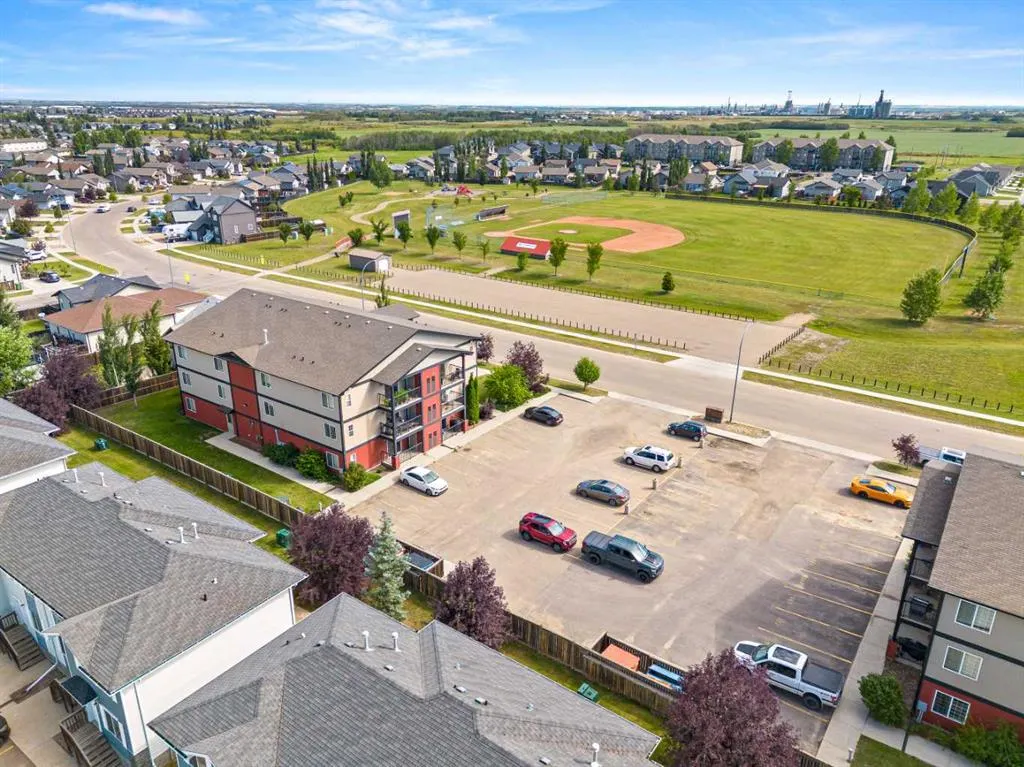1706 47A Avenue #203
