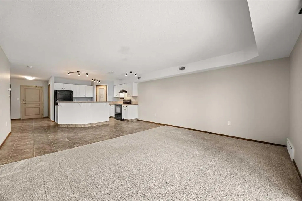 1706 47A Avenue #203