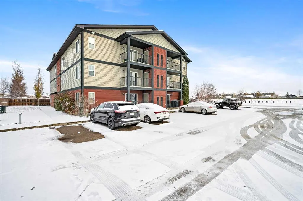 1706 47A Avenue #203