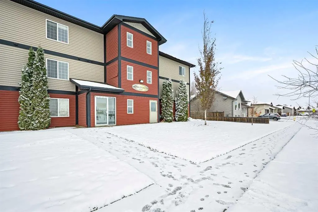 1706 47A Avenue #203