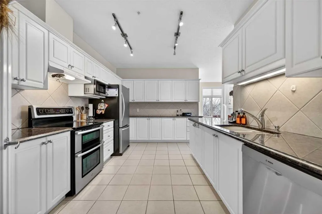 2310 Lake Fraser Green SE #2310