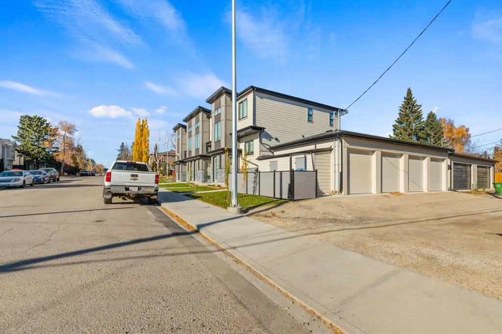 3542 43st, 4318,4320,4322 35 Avenue SW