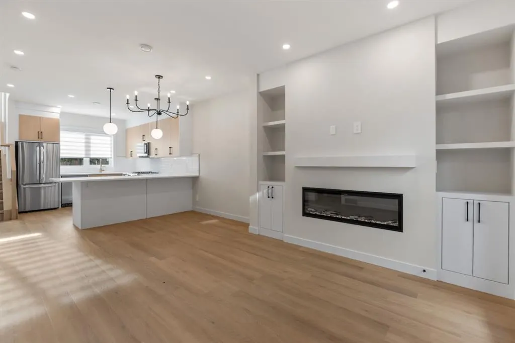 3542 43st, 4318,4320,4322 35 Avenue SW