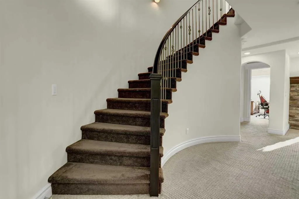 323 Aspen Glen Place SW