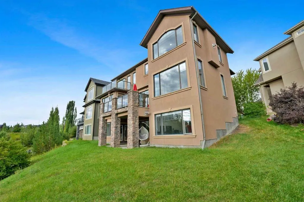 323 Aspen Glen Place SW