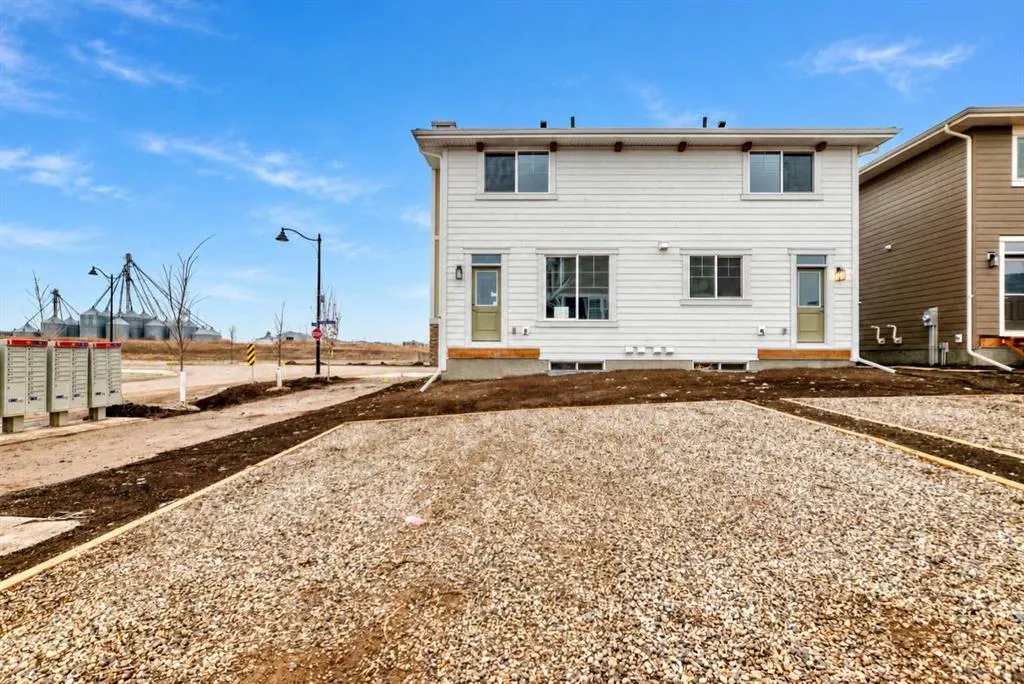 1213 Mahogany Boulevard SE
