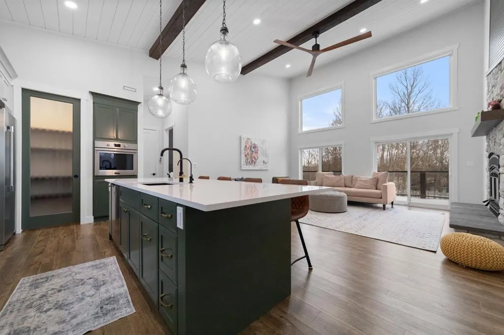 59 Lakeview Court