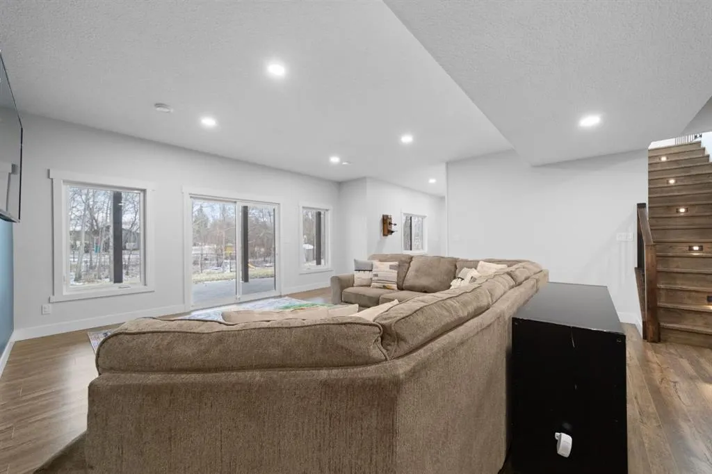 59 Lakeview Court