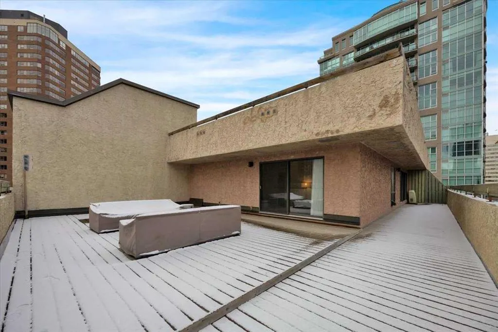 718 12 Avenue SW #801