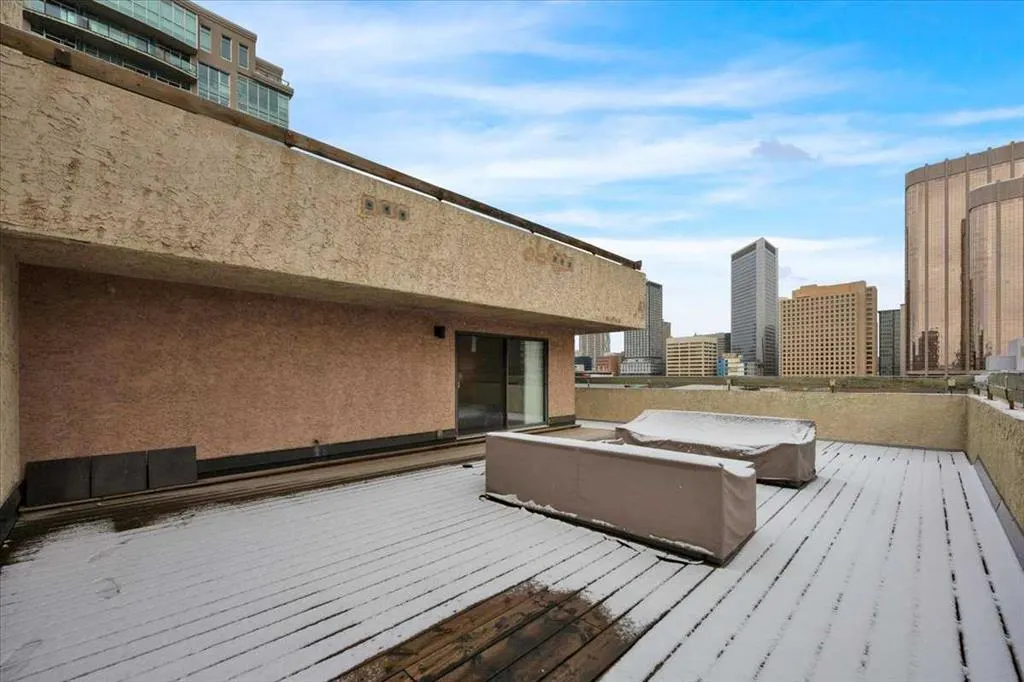 718 12 Avenue SW #801