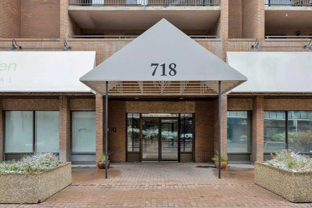 718 12 Avenue SW #801