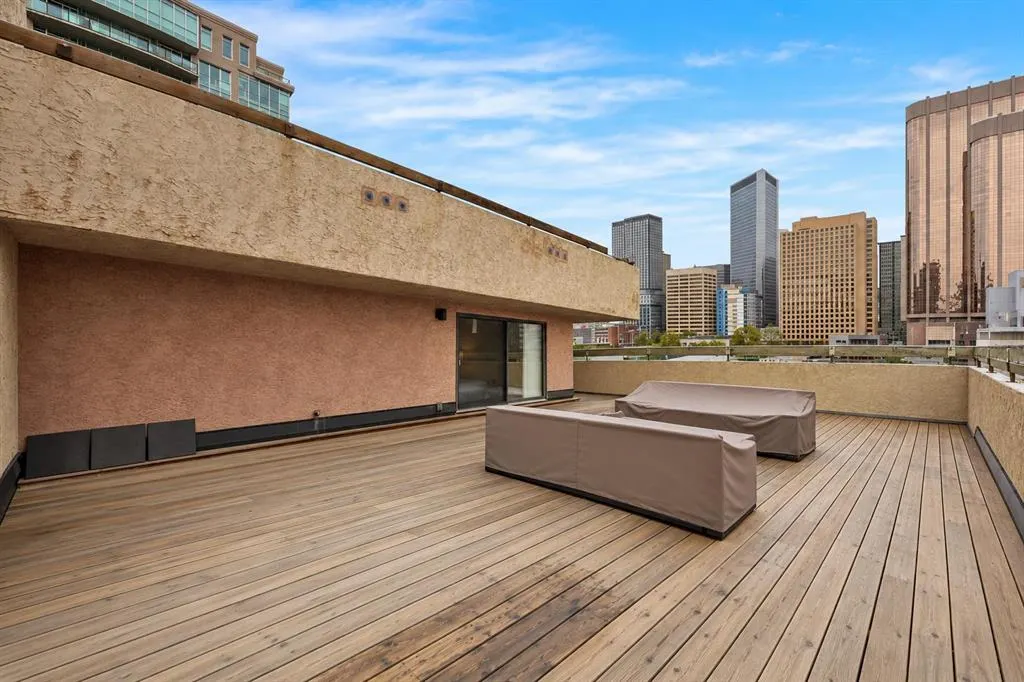 718 12 Avenue SW #801