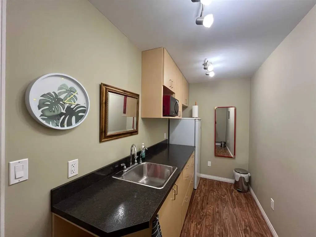 11 SPRINGBANK Terrace SW
