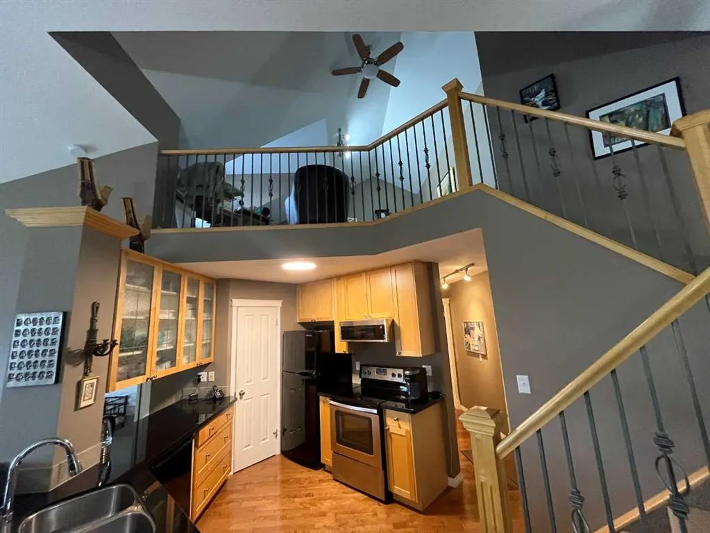 11 SPRINGBANK Terrace SW