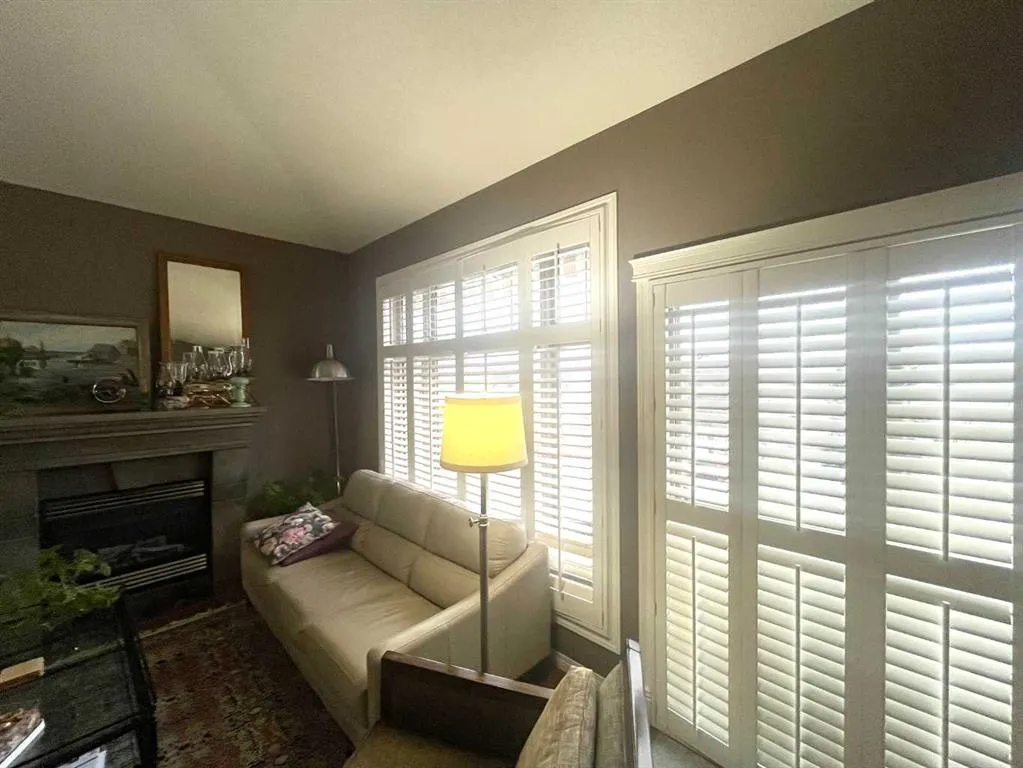 11 SPRINGBANK Terrace SW