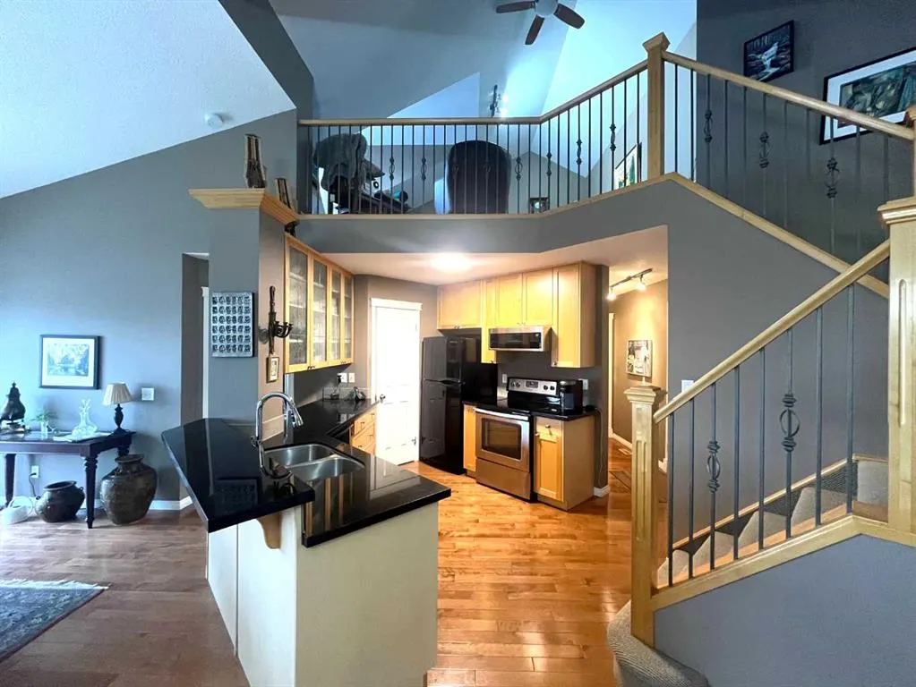 11 SPRINGBANK Terrace SW
