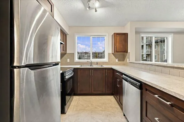 115 Prestwick Villas SE #1207