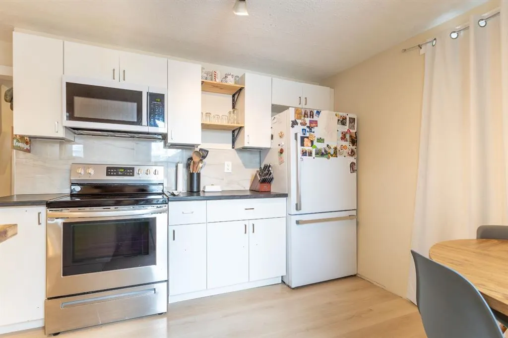 116 1st Street East
