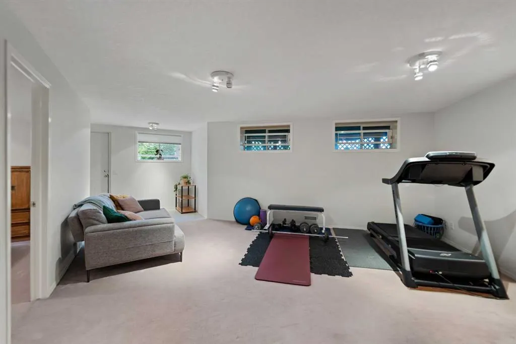 13 Somerset Gate SW