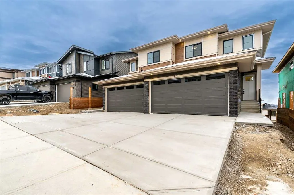92 Heritage Manor