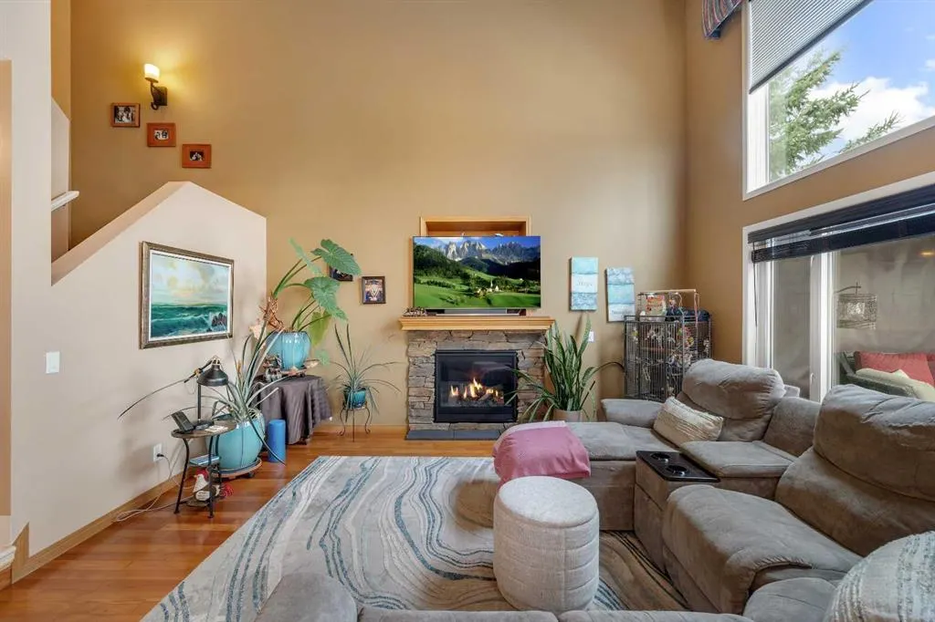 67 Coverton Green NE
