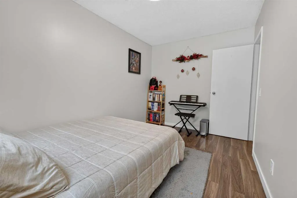 406 Blackthorn Road NE #442