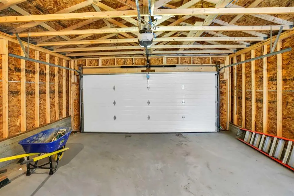 28 Sandstone Hill NW