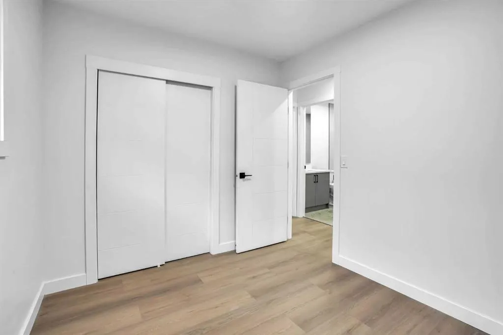 28 Sandstone Hill NW