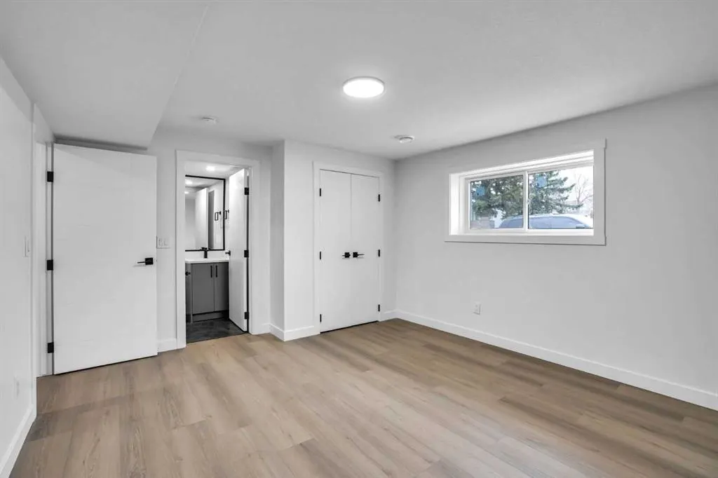28 Sandstone Hill NW