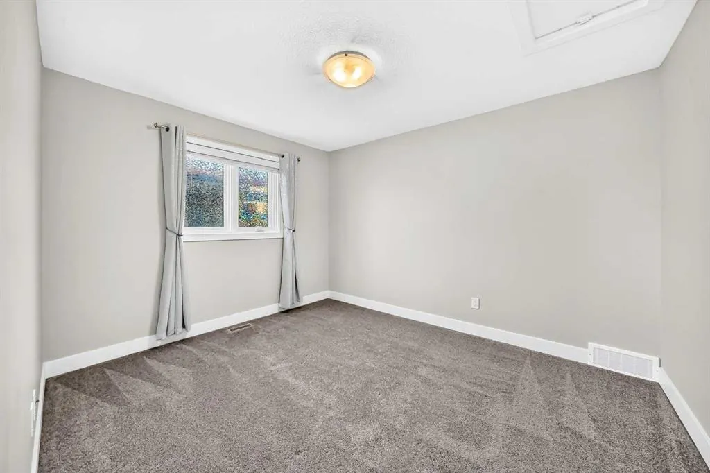 31 Memorial Parkway