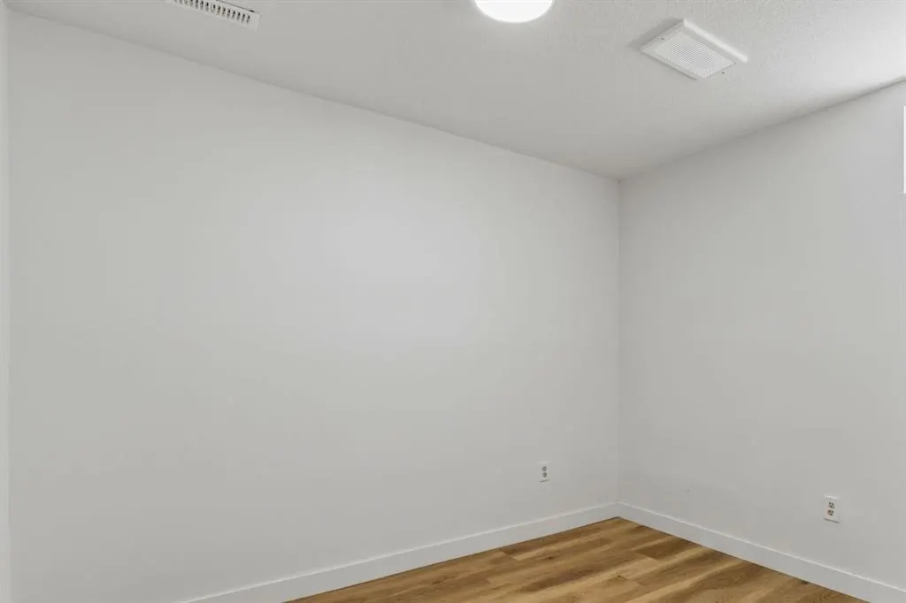 51 San Diego Place NE