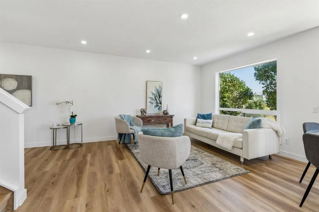 51 San Diego Place NE