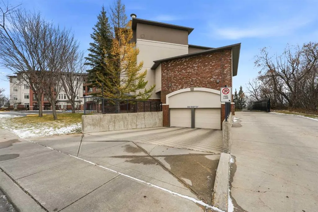 5213 61 Street #213