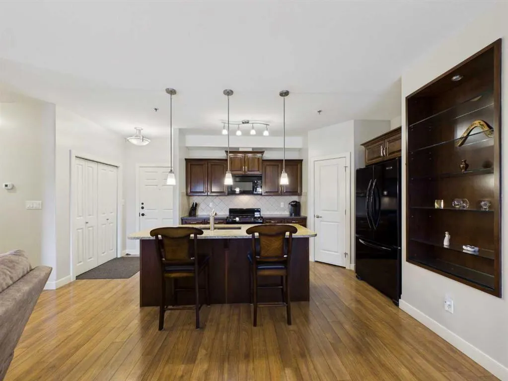 5213 61 Street #213