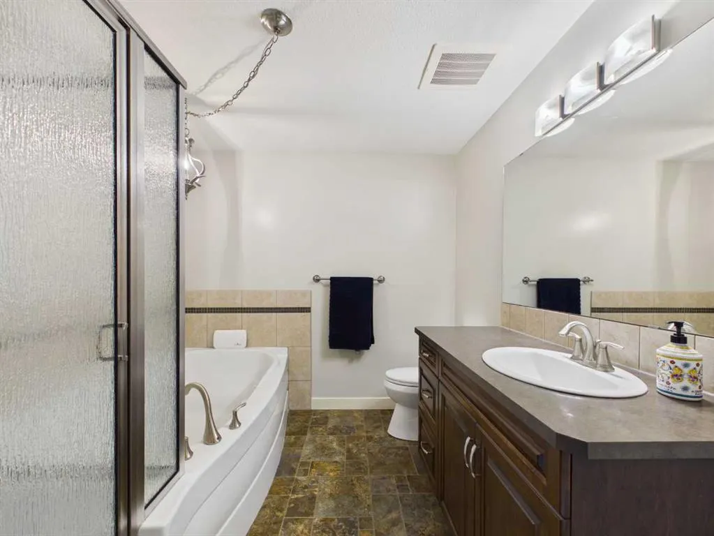 5213 61 Street #213