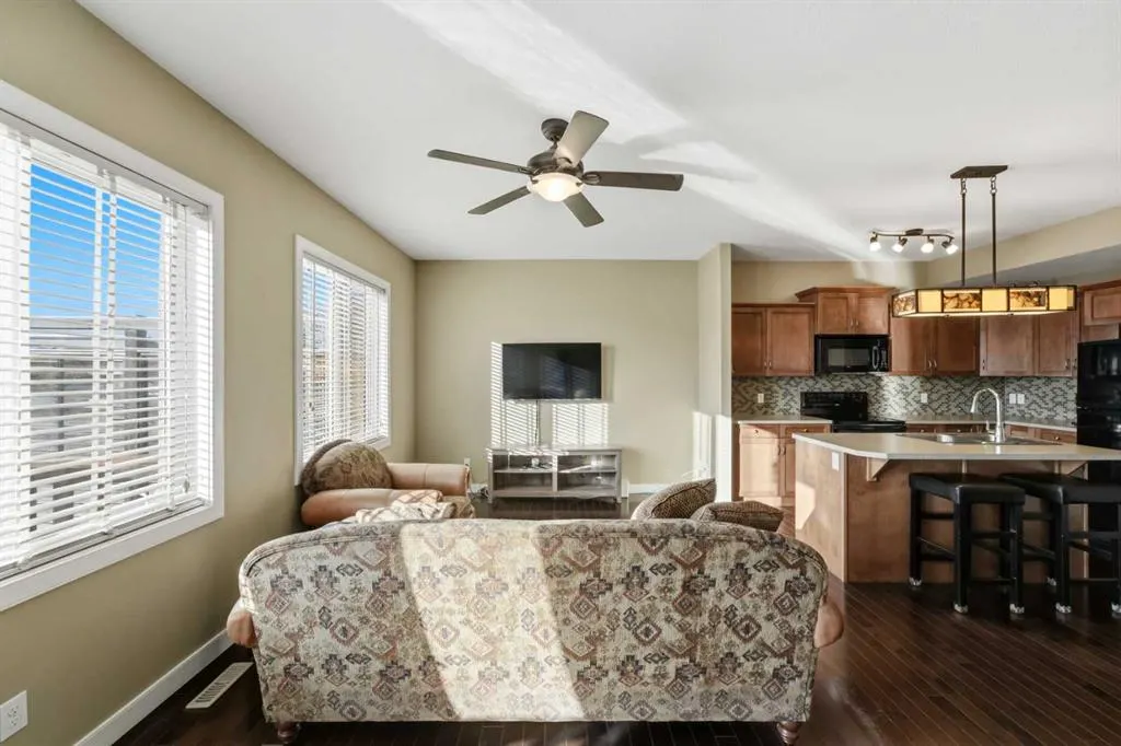 141 Larsen Crescent